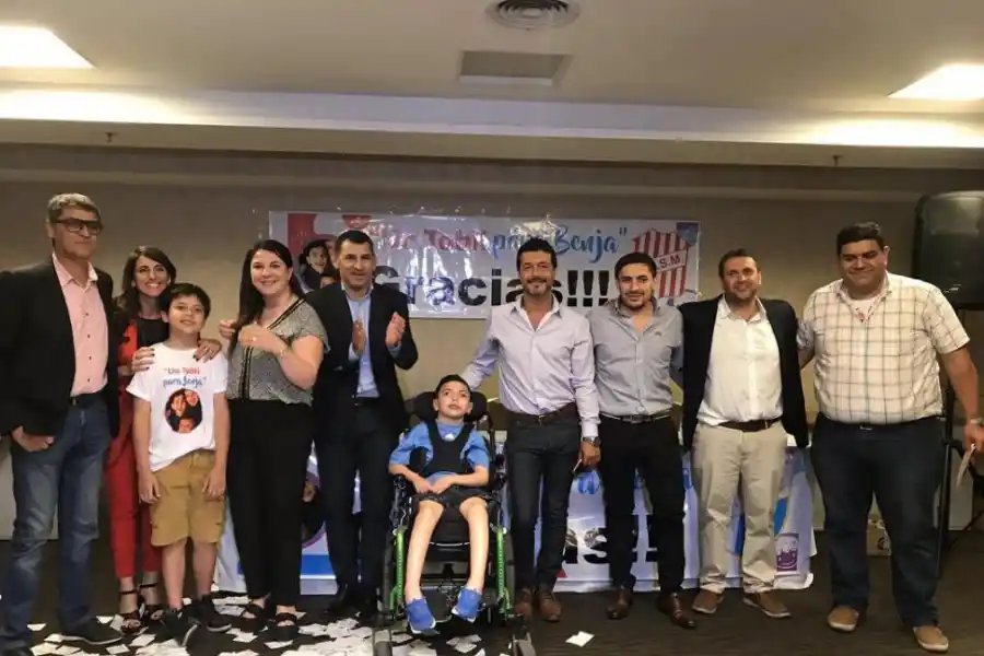 UNA GARANTÍA. Luciatti viene mostrando un nivel parejo. Es un central rápido, fuerte, tiempista y con buen juego aéreo. foto de MATIAS NAPOLI ESCALERO (especial para la gaceta)