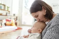 Madre soltera por elección: ¿por qué cada vez más mujeres deciden tener hijos solas?