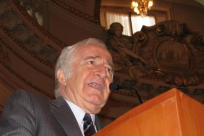 Kliksberg disertará sobre “¿Hacia dónde va el mundo?”