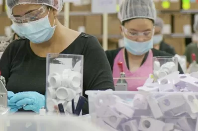 “Sociedad de consumo”: cuidado con lo que estamos comprando