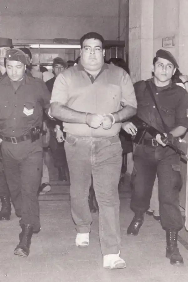 BIEN CUSTODIADO. Rubén “La Chancha” Ale es llevado a tribunales para que declare en la causa.