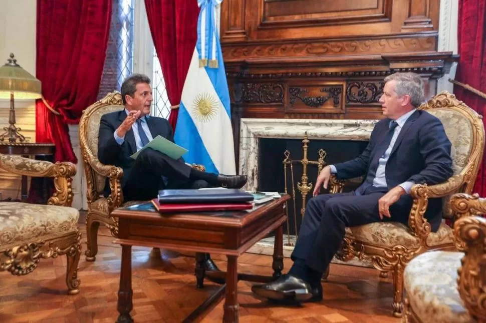 LA TRANSICIÓN. A principios del mes pasado, Sergio Massa mantuvo un encuentro con Emilio Monzó, el saliente presidente de la Cámara Baja.  