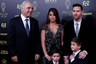 Messi volvió a romper la historia y se quedó con su sexto Balón de Oro