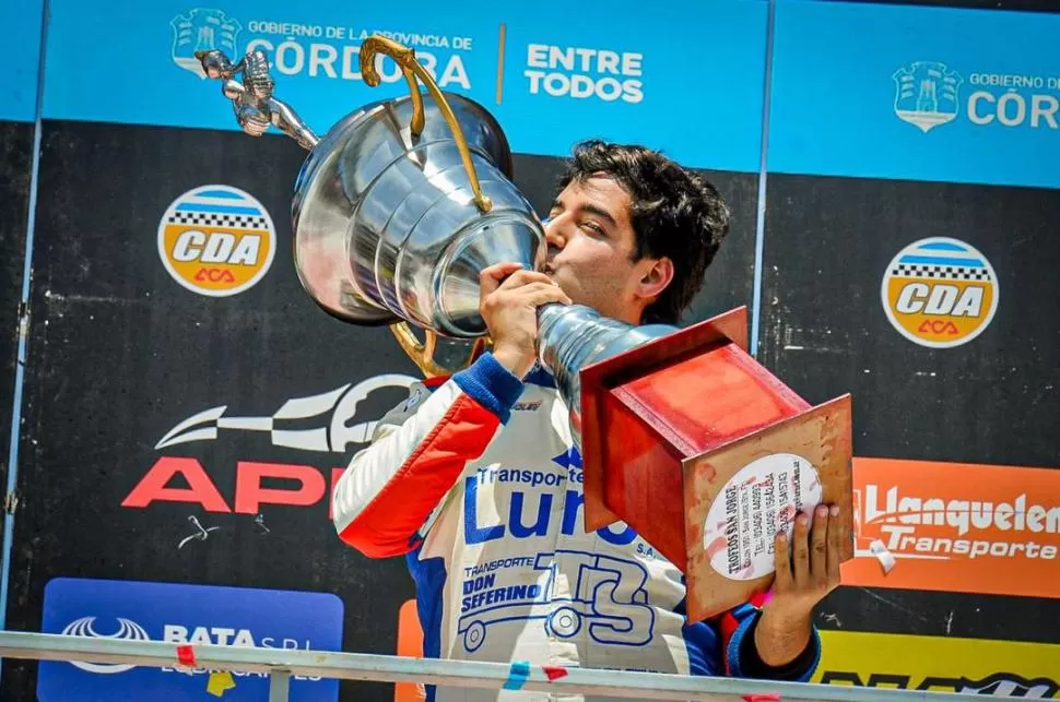 FELIZ. En Alta Gracia, Miglio subió al podio general del torneo. En la carrera fue 4°. 