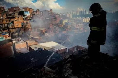Reclamo por la muerte de jóvenes en una favela