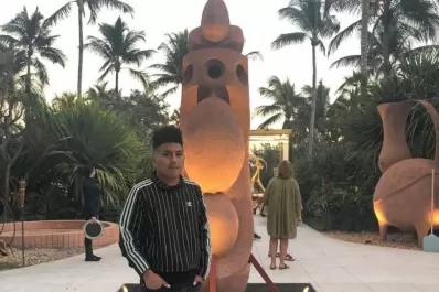 Arte en Miami: Gabriel Chaile lo hizo de nuevo