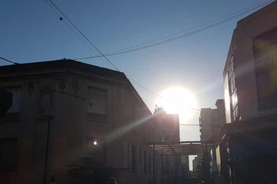 Es viernes y el calor lo sabe: cómo sigue el clima en Tucumán durante el fin de semana