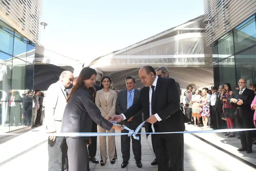 Dos torres y 14 pisos: cómo es el nuevo edificio del Poder Judicial