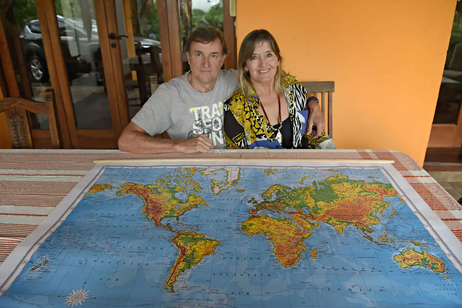 Claudia Rossini y Germán Guntern, la pareja que dio la vuelta al mundo en moto