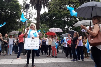 La marcha de apoyo a Macri se replicó en Tucumán