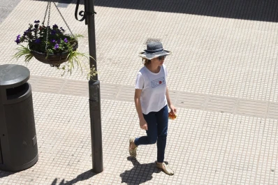 Mucho calor y lluvias aisladas para el último fin de semana del año