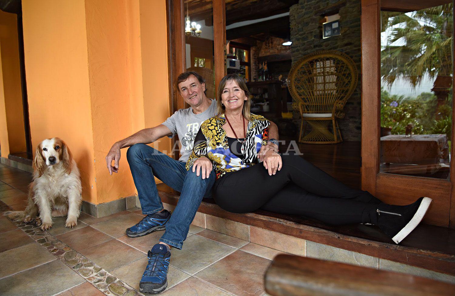 Claudia Rossini y Germán Guntern, la pareja que dio la vuelta al mundo en moto