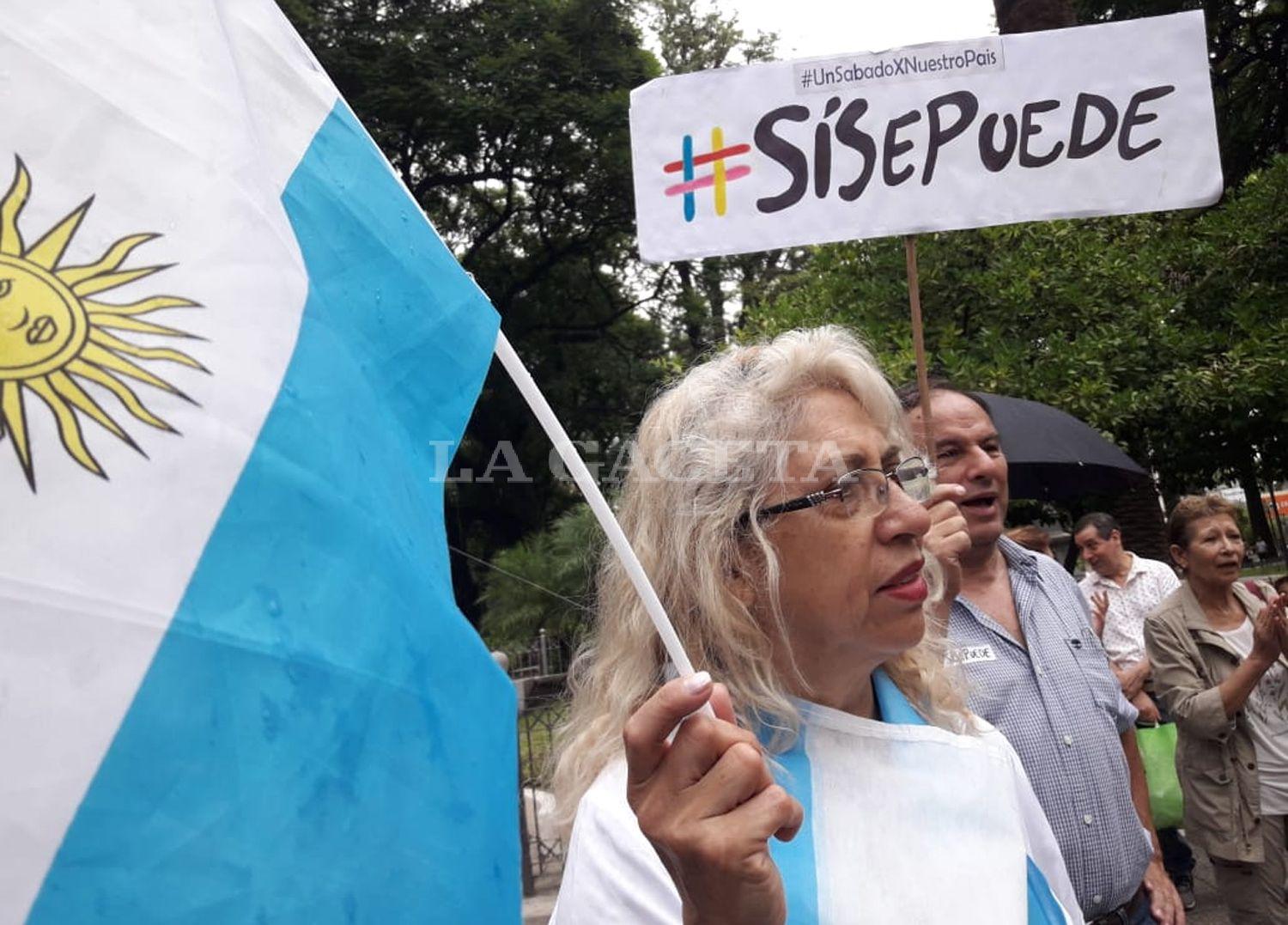 La marcha de apoyo a Macri se replicó en Tucumán