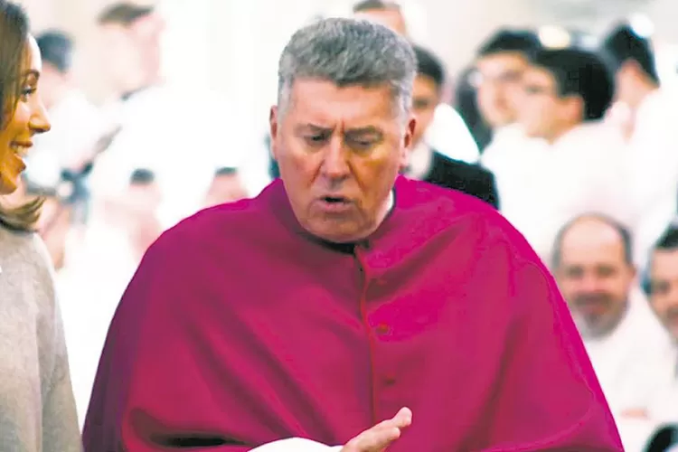 El sacerdote Eduardo Lorenzo era confesor de Julio Grassi, sacerdote condenado por abuso sexual infantil y corrupción de menores.