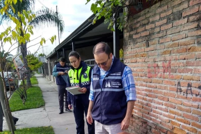 Lo acusan de almacenar cloro para el agua de red en bidones de glifosato