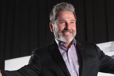 El dominicano Montaner: nueva nacionalidad para el cantante argentino