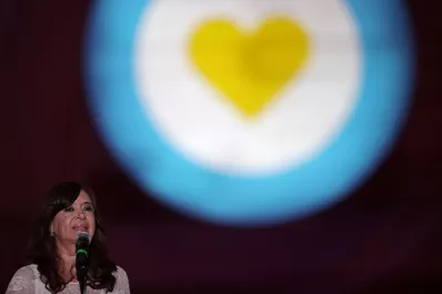 Entre festejos, el abogado de Cristina pidió autorización para un nuevo viaje a Cuba