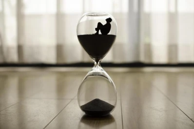 Neurociencia y subjetividad: por qué a veces las horas pasan rápido y otras veces son eternas