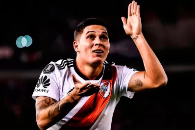 Juanfer Quintero, el delantero estrella de River, se perderá la final por una lesión