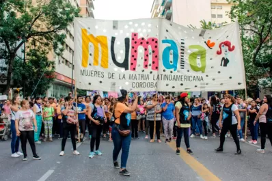 Una organización feminista denuncia que Bussi estigmatiza y discrimina a la comunidad trans