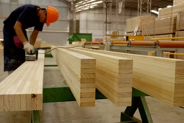 La crisis no hace distinciones: la fabricación de muebles cayó un 10,7% en 2019