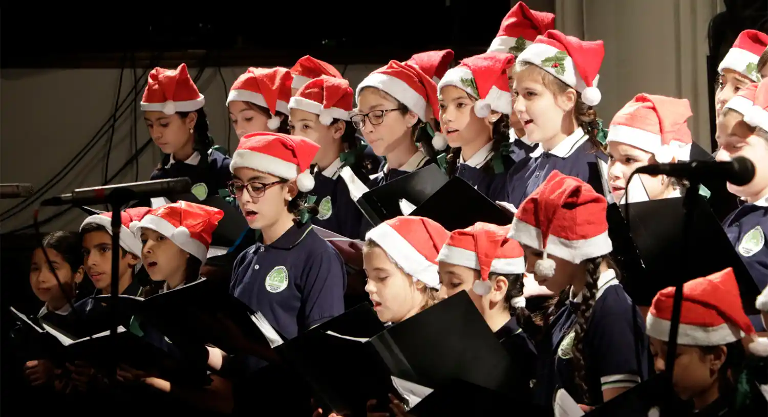 CORO DE NIÑOS. Dirigido por Ana María Ternavasio.