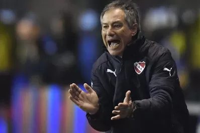 Ariel Holan arregló por dos temporadas con Universidad Católica, de Chile