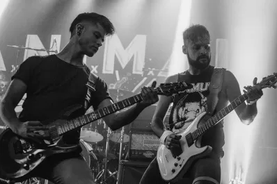 Rock de estreno: Rebel presenta video en Robert Nesta