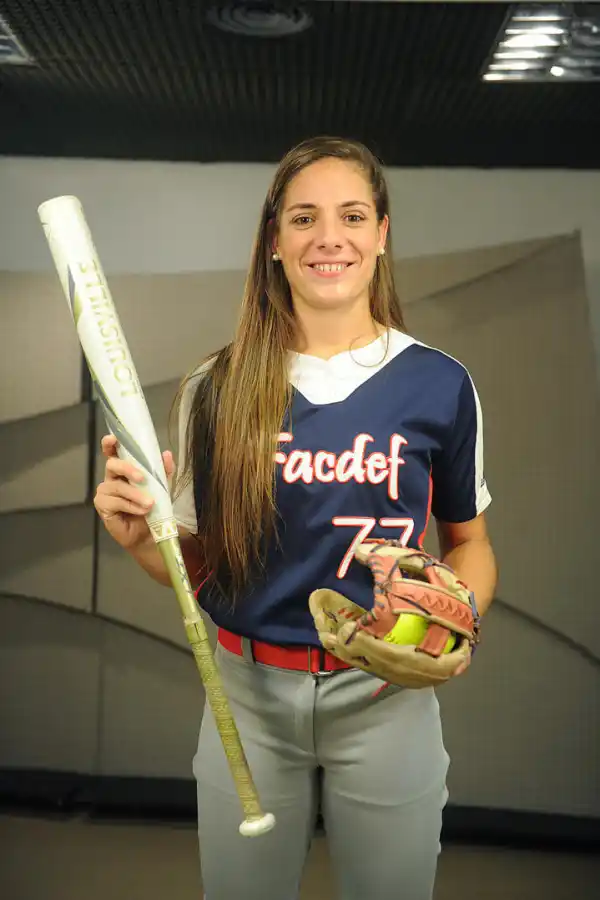  SÓFTBOL. Ana Sofía Bollea