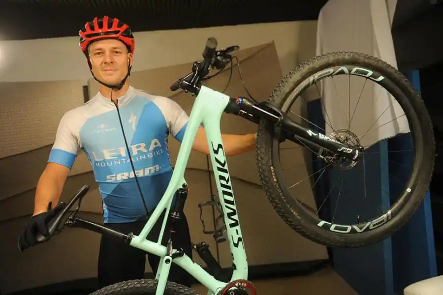  MOUNTAIN BIKE. Jorge Biazzo