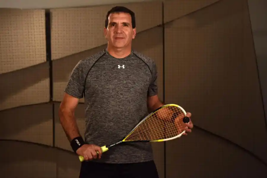  SQUASH. Miguel de la Vega