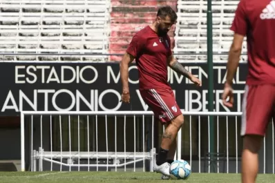 Goliat viene golpeado, pero igual va para adelante