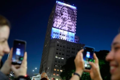 “Los trabajadores recuperan la mística” con el mural de Evita, dice González García