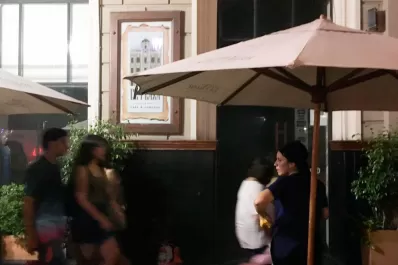 Un corto circuito generó susto en un bar