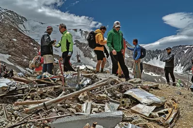 El impactante camino al lugar de la tragedia de los Andes