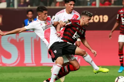 Bayer Leverkusen anunció el fichaje de Palacios, quien firmará por cinco años