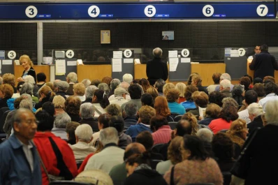 Fernández confirmó pagos adicionales para jubilados y el congelamiento de las tarifas