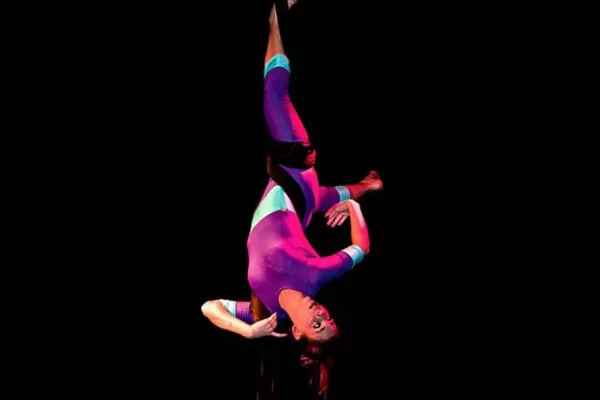 Acrobacias en altura: muestra del taller Triad