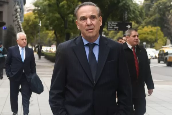 Pichetto: fue una decisión errónea haber dejado entrar al país a Evo Morales