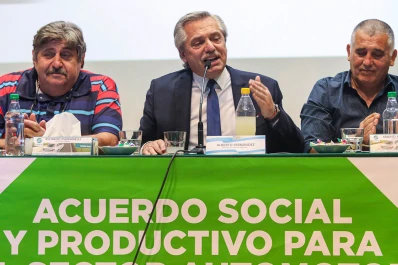 Alberto Fernández apunta a la reactivación automotriz