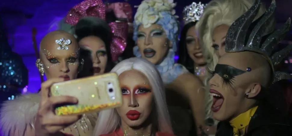 PRODUCCIÓN LOCAL. “Mostras” releva el mundo de las drag queens. 