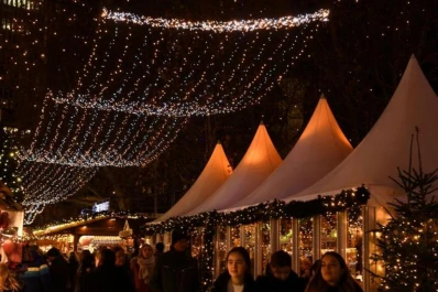 Navidad: las calles del mundo se iluminan