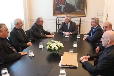 La Iglesia le planteó a Fernández su desazón por el protocolo para abortos no punibles