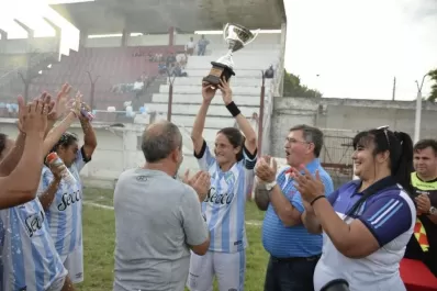 Fútbol femenino: contundencia absoluta de Atlético