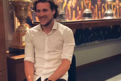 Diego Forlán tendrá su primera experiencia como entrenador en Peñarol