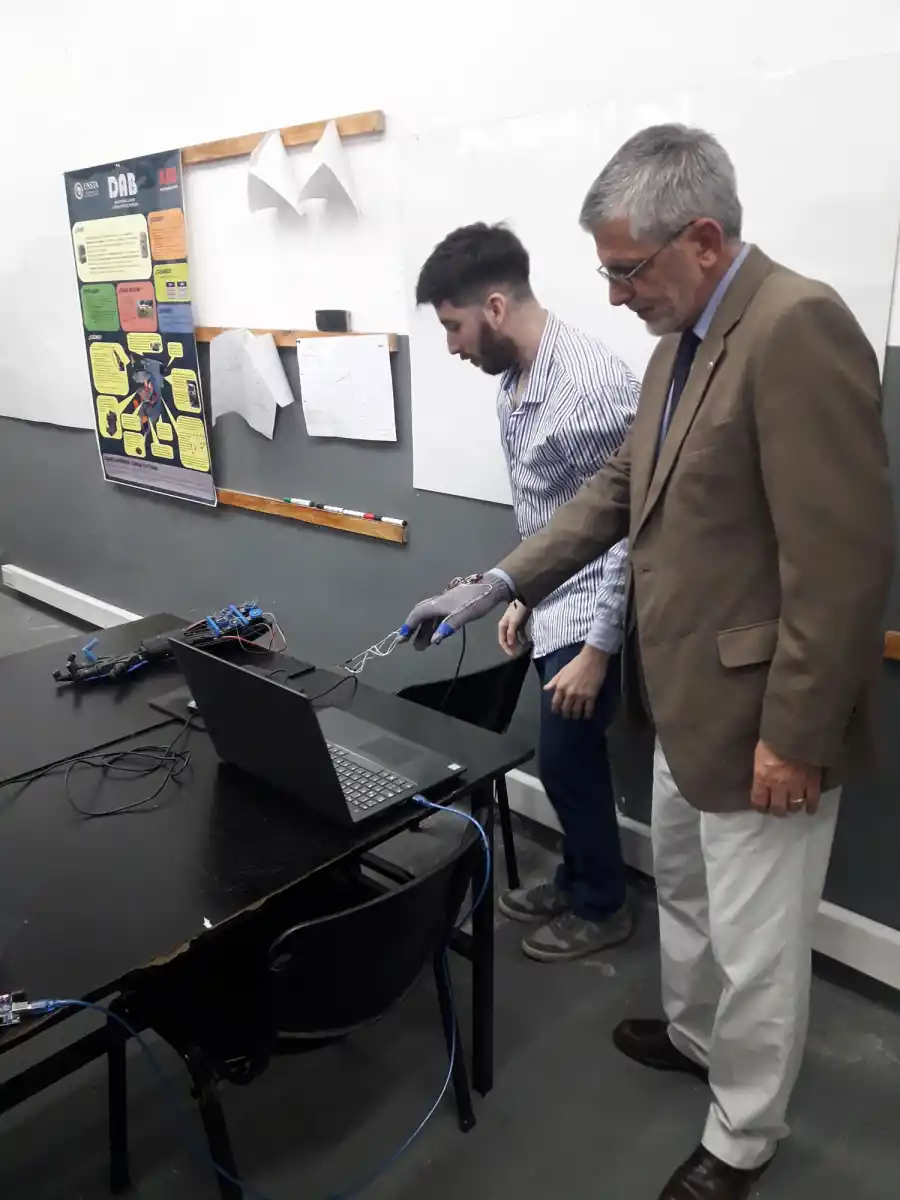 Ingenieros innovadores, integrados y de excelencia