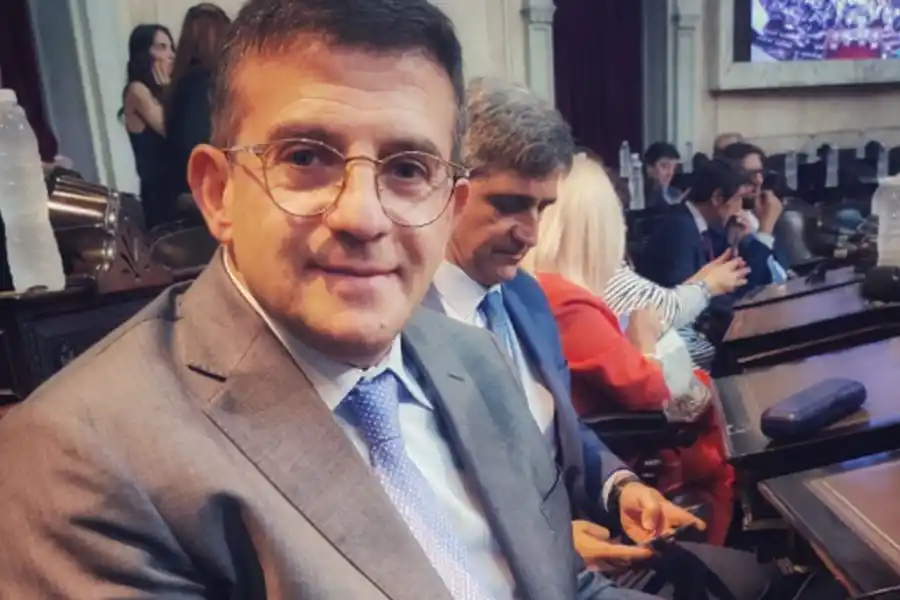 Carlos Cisneros, Diputado Nacional