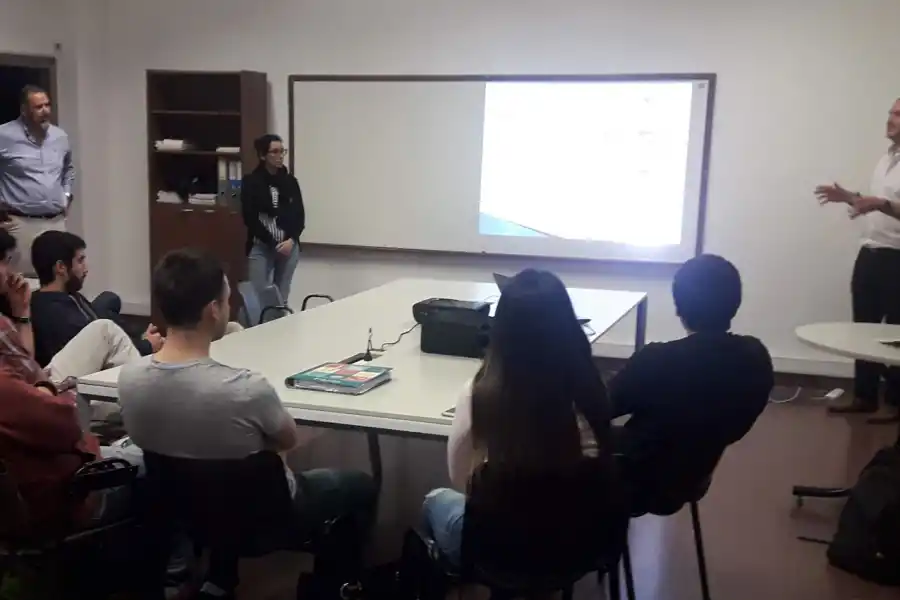 Ingenieros innovadores, integrados y de excelencia