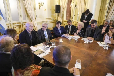Fernández anunció que se acaban las jubilaciones de privilegio