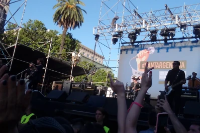 Llaman a un cacerolazo para hoy a las 20, en respuesta al festival Canta Argentina